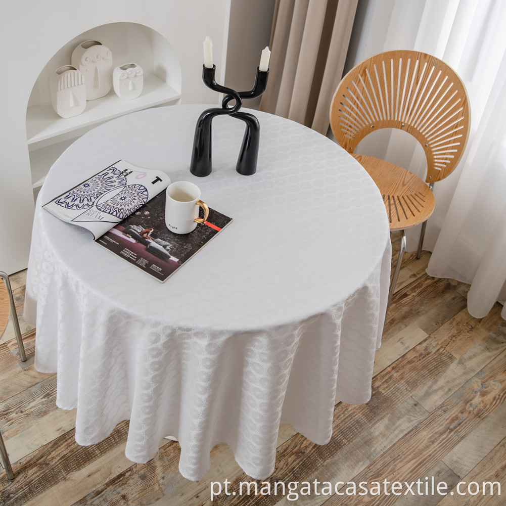 White table cloth